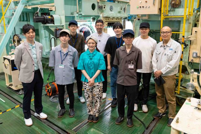 大津研究室メンバによる JAXA での実験の様子が NHK教育TV の